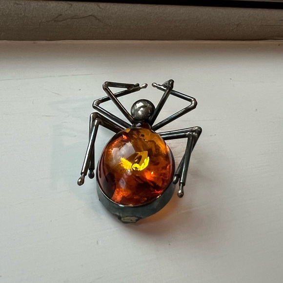 AUTHENTIC AMBER BROOCHE - Picture 7 of 7